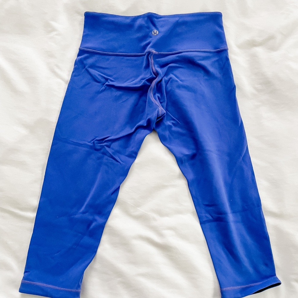 Lululemon REVERSIBLE crop